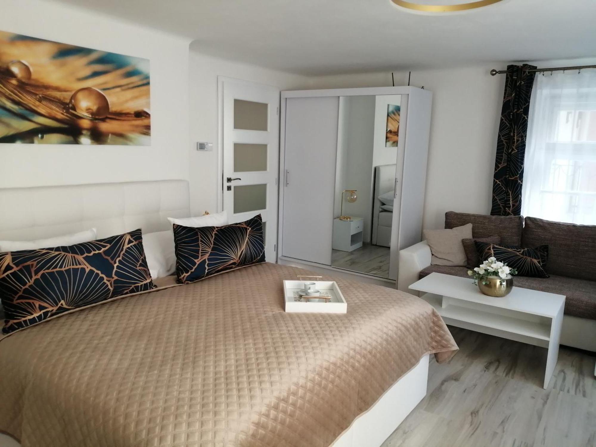 Apartman Deluxe Cheb Eksteriør bilde